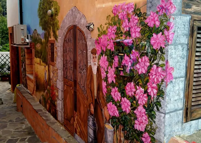 Sotza\'S Little House